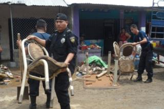Atiende SSP a población de Villacomaltitán por inundaciones