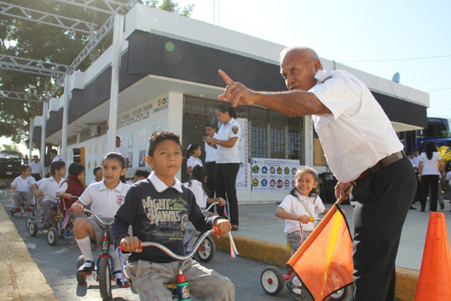 Estudiantes de primaria, siguen visitando áreas operativas y preventivas de la SSP