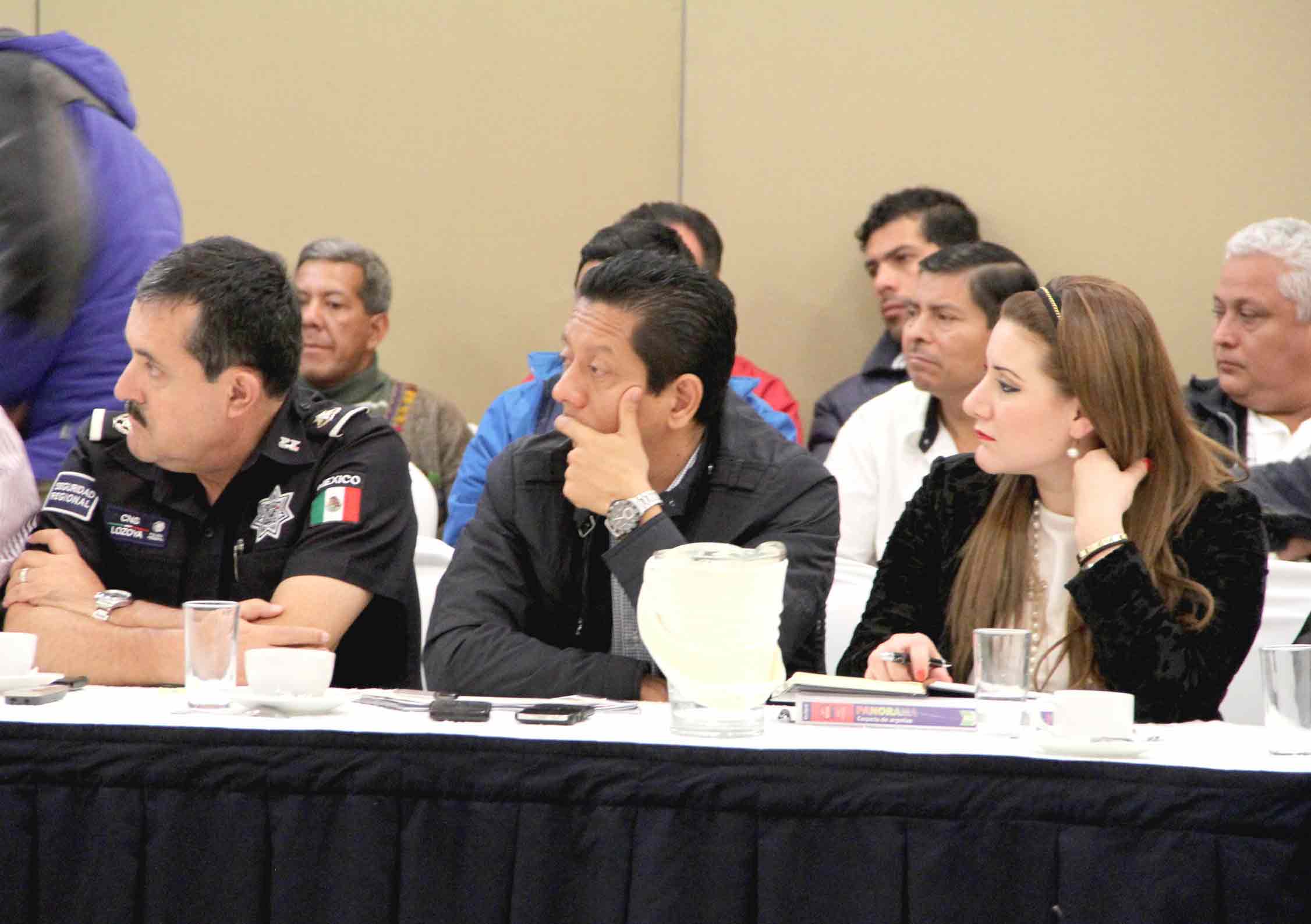 Secretario de Seguridad Llaven Abarca, presenta Plan Operativo de Seguridad ante empresarios turísticos