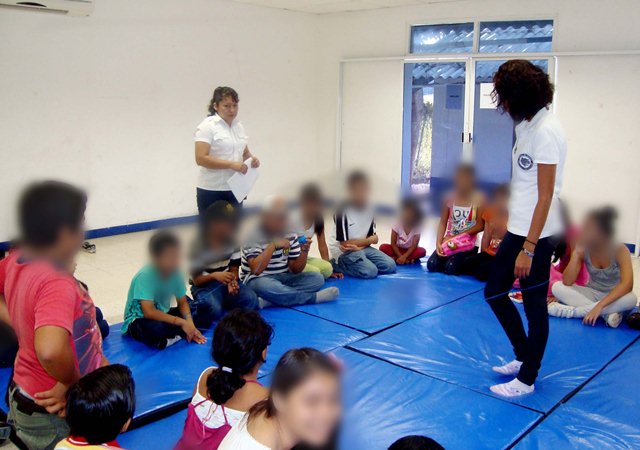 SSyPC imparte terapia psicológica en albergue infantil