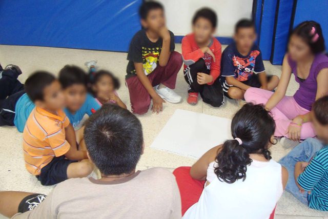 SSyPC imparte terapia psicológica en albergue infantil