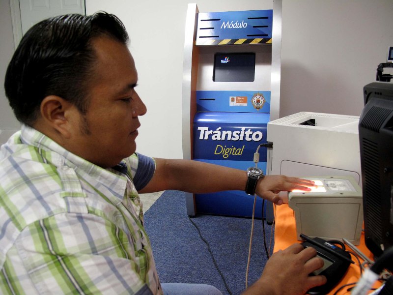 SSyPC fortalece cultura vial en jóvenes, a través de módulos itinerantes de información y canje de licencias