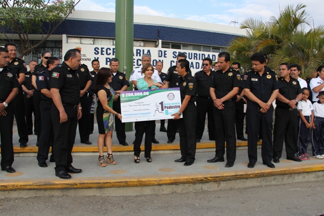 SSyPC entrega donativo a Fundación “Una mano, una esperanza”