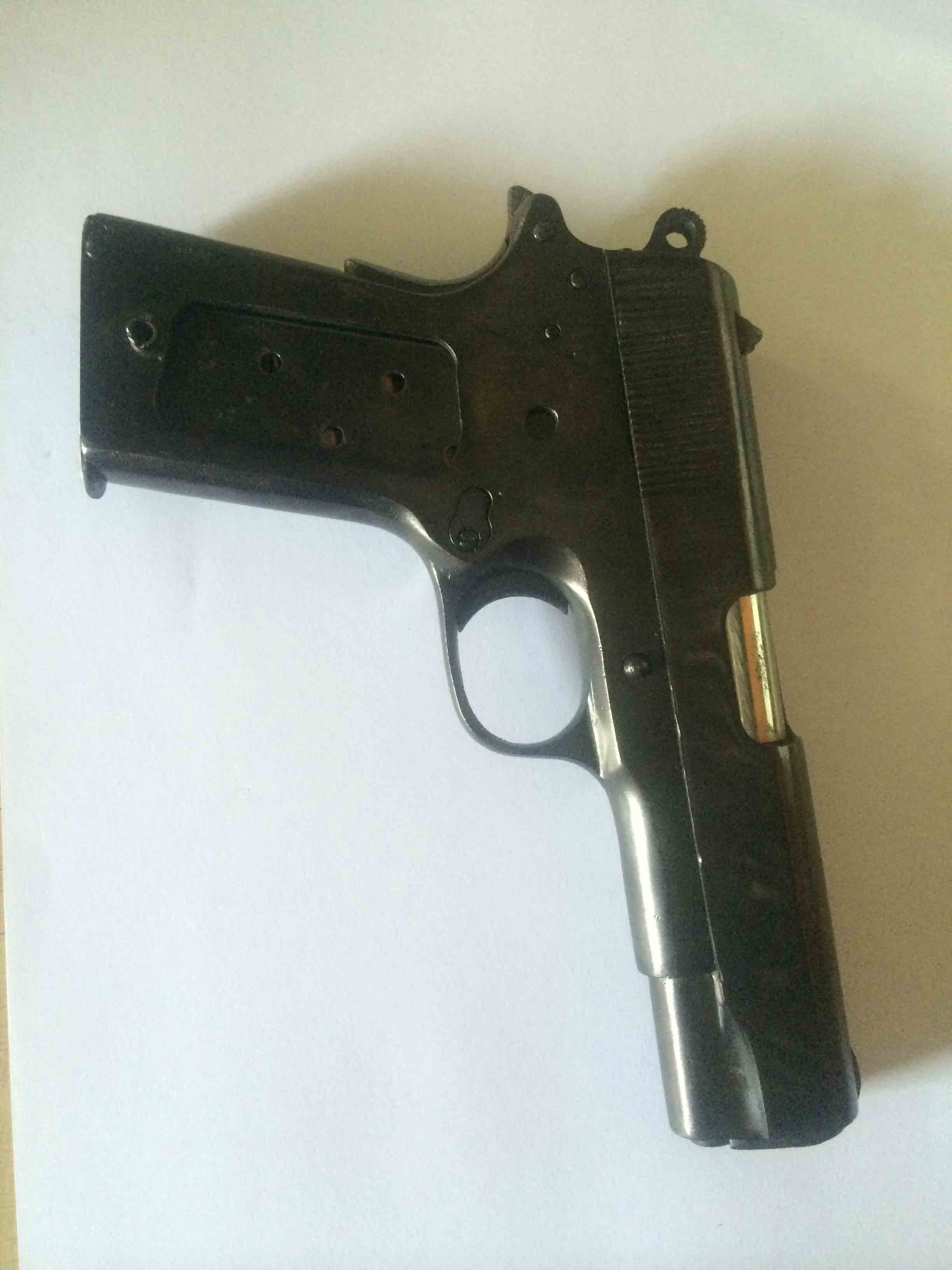 Elementos de  Fuerza Ciudadana detienen a integrante de banda de robacoches