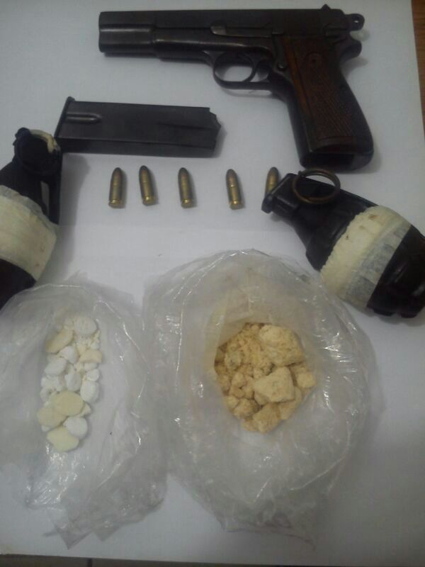 SSyPC asegura armas y droga en puesto de inspección vehicular