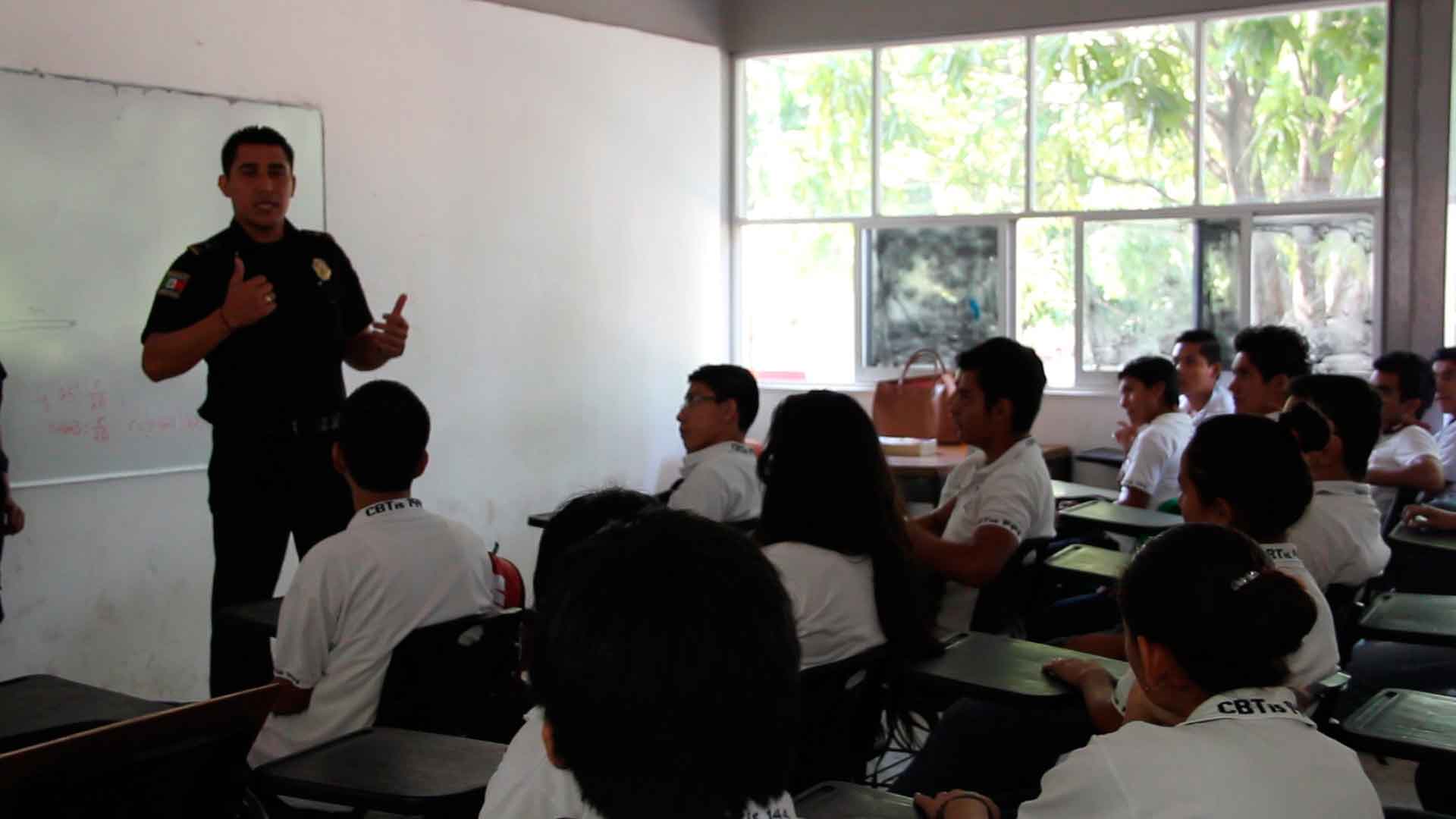 SSyPC imparte conferencia sobre adicciones y sus consecuencias a jóvenes del estado