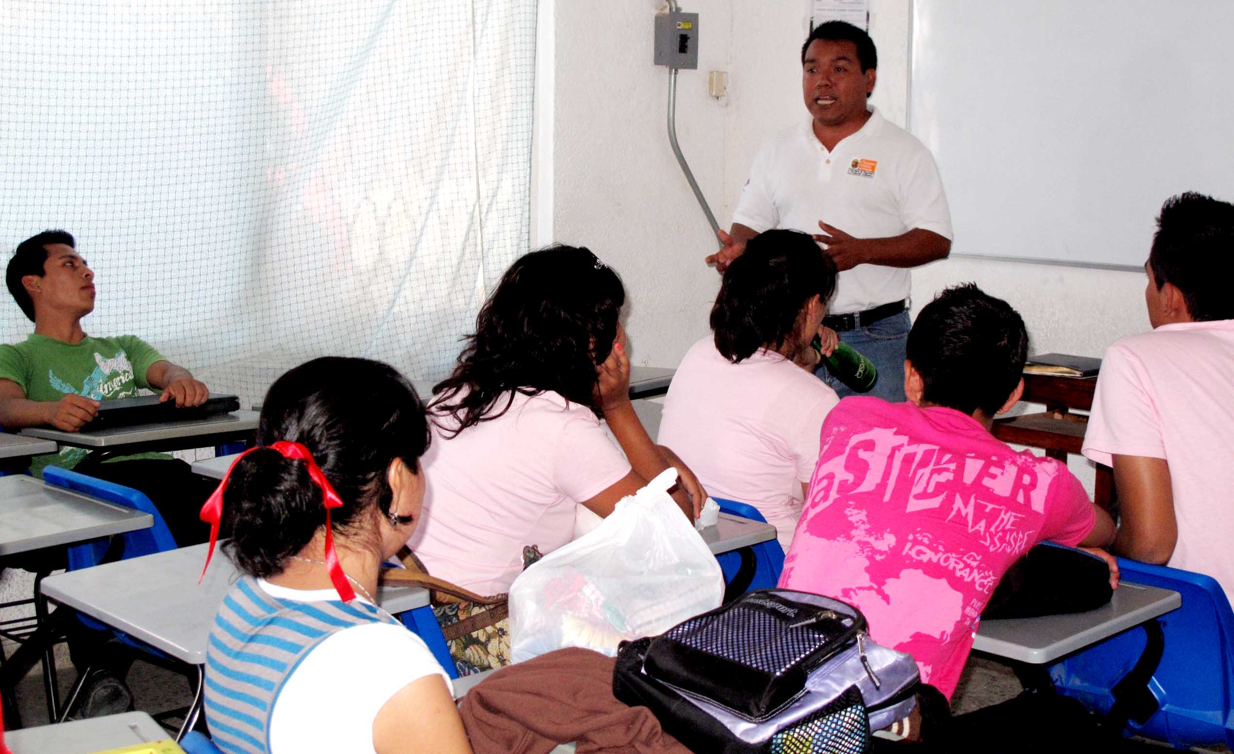 SSyPC imparte plÃ¡ticas de prevenciÃ³n de la violencia, a niÃ±os, jÃ³venes, maestros y padres de familia