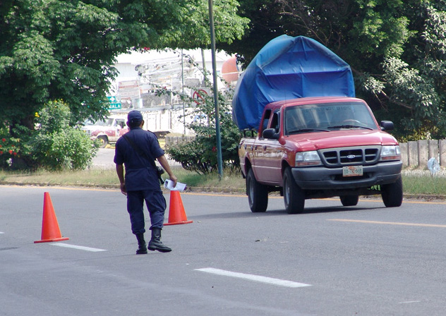 15 sujetos asegurados en el 2011 por asaltos carreteros: SSyPC.