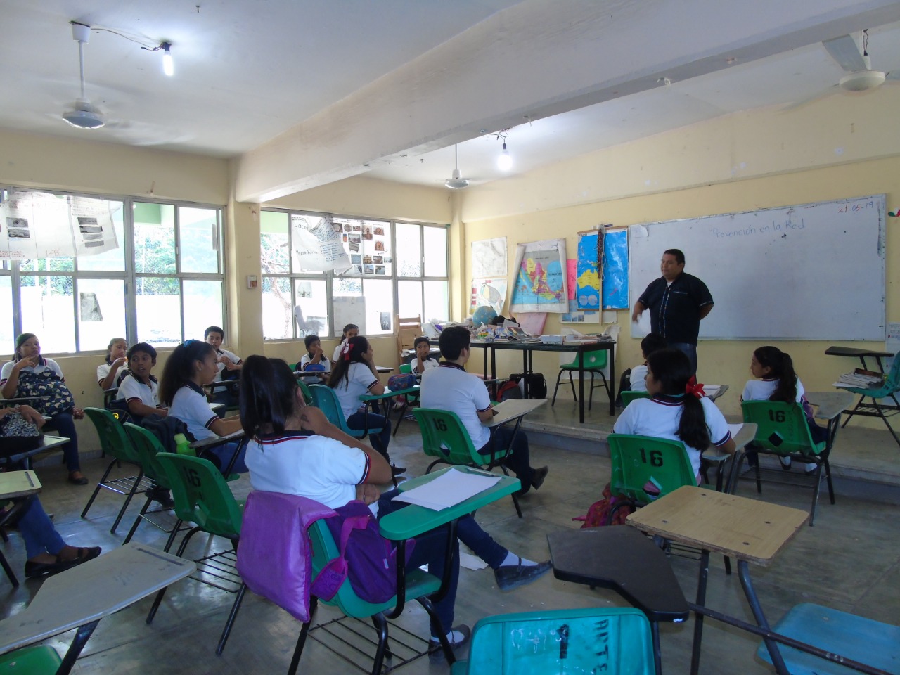 Imparte SSP plática sobre adicciones a jóvenes de Berriozábal