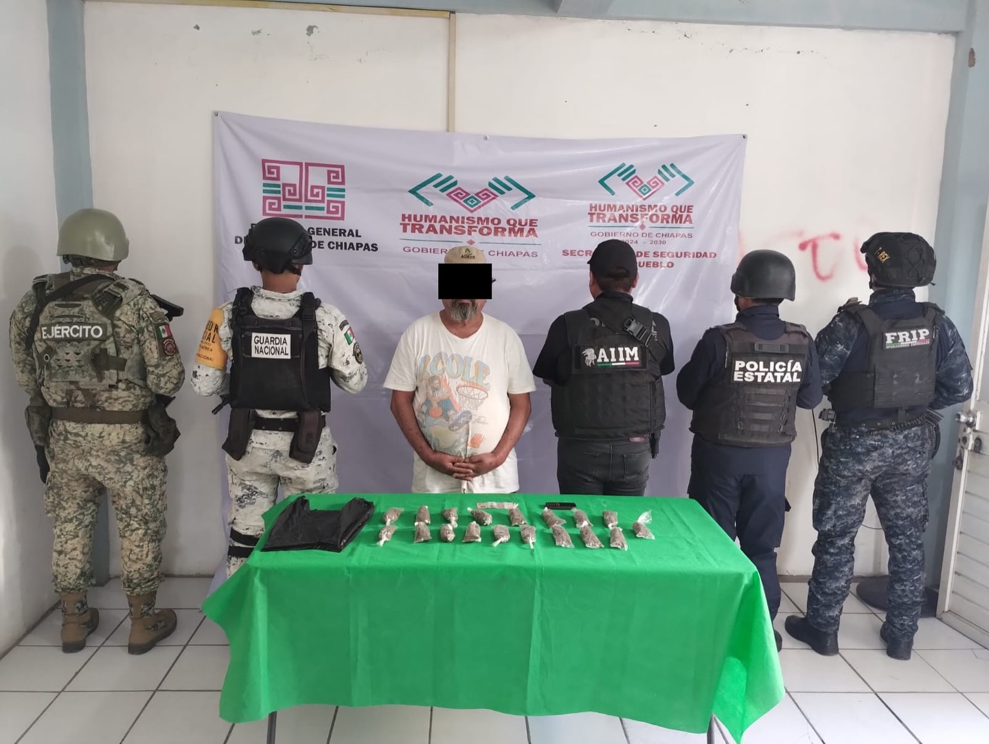 En operativo interinstitucional detienen a un masculino con presunta marihuana en Frontera Comalapa.