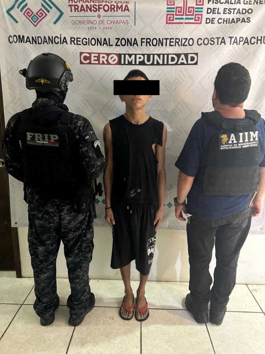 SSP y FGE detienen a masculino por probable violencia familiar en Tapachula.