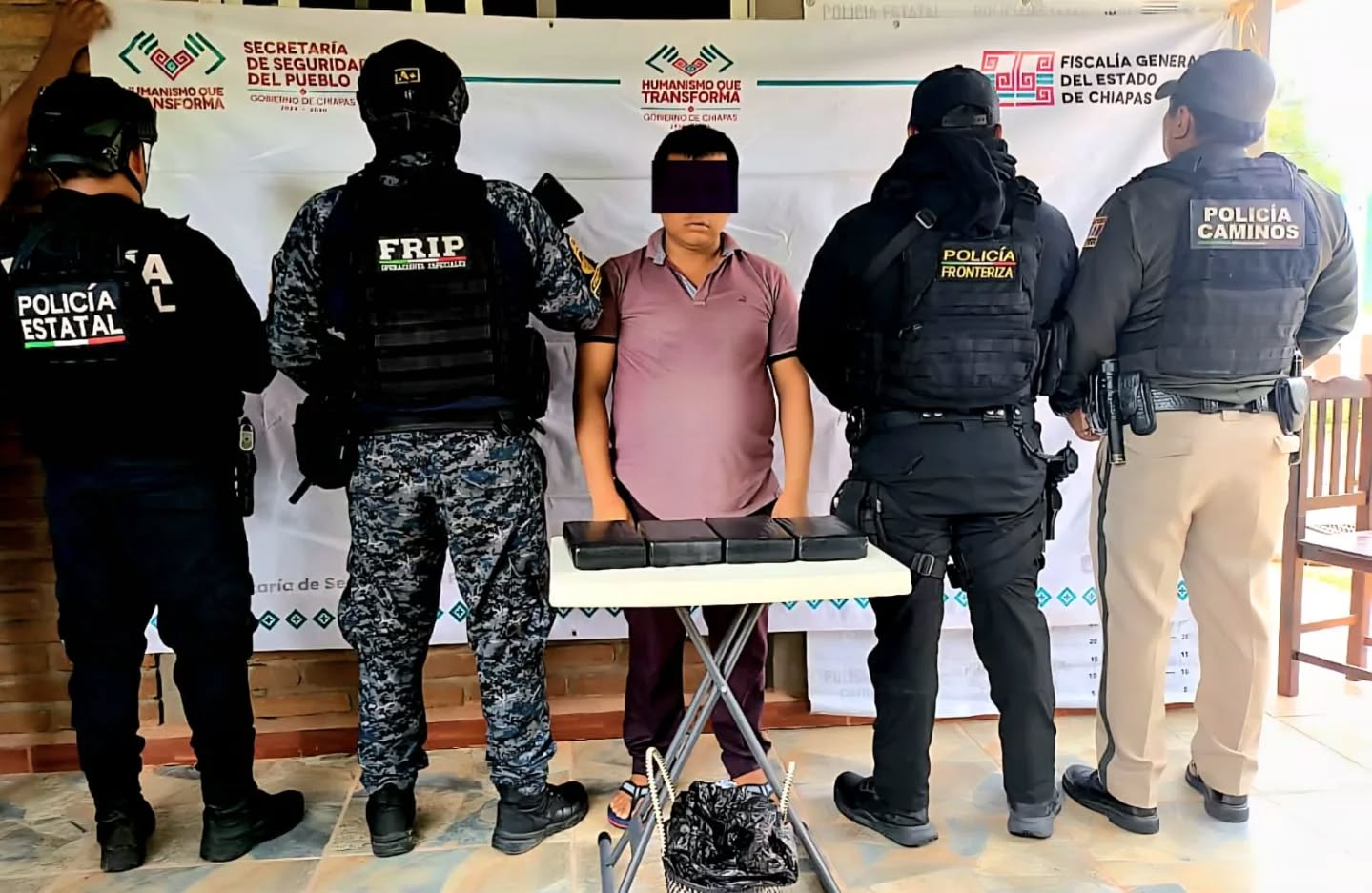 En operativo de seguridad detienen a masculino por presunta posesión de narcóticos en Arriaga