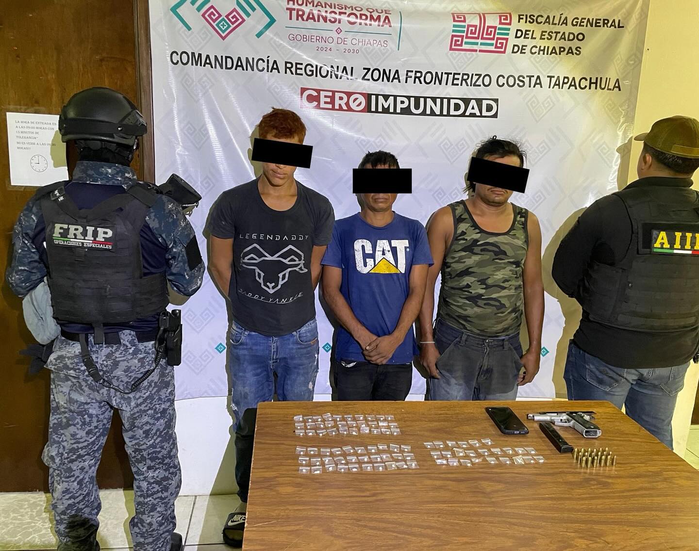 SSP y FGE detienen a tres presuntos integrantes de la delincuencia organizada en Huixtla.