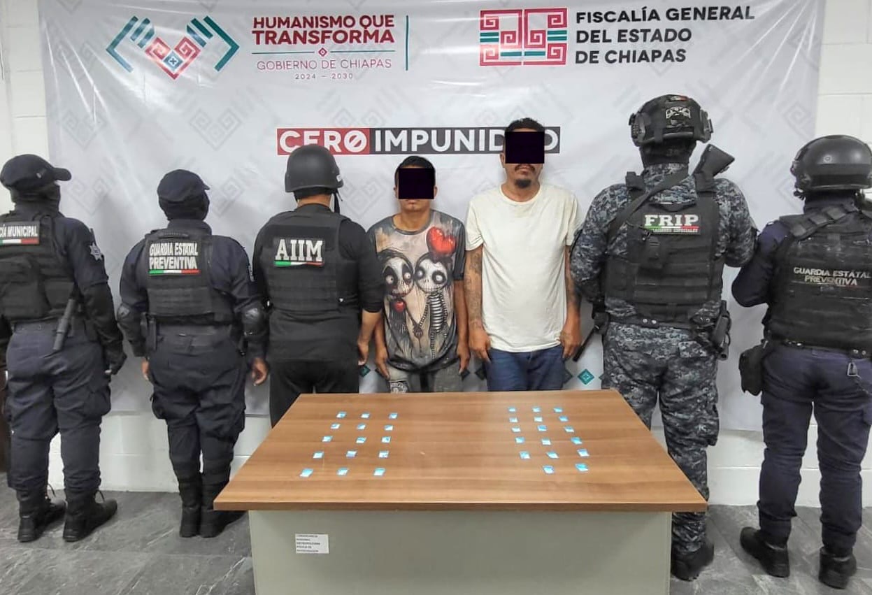 En operativo interinstitucional detienen a dos masculinos con presunta droga en Tuxtla Gutiérrez.