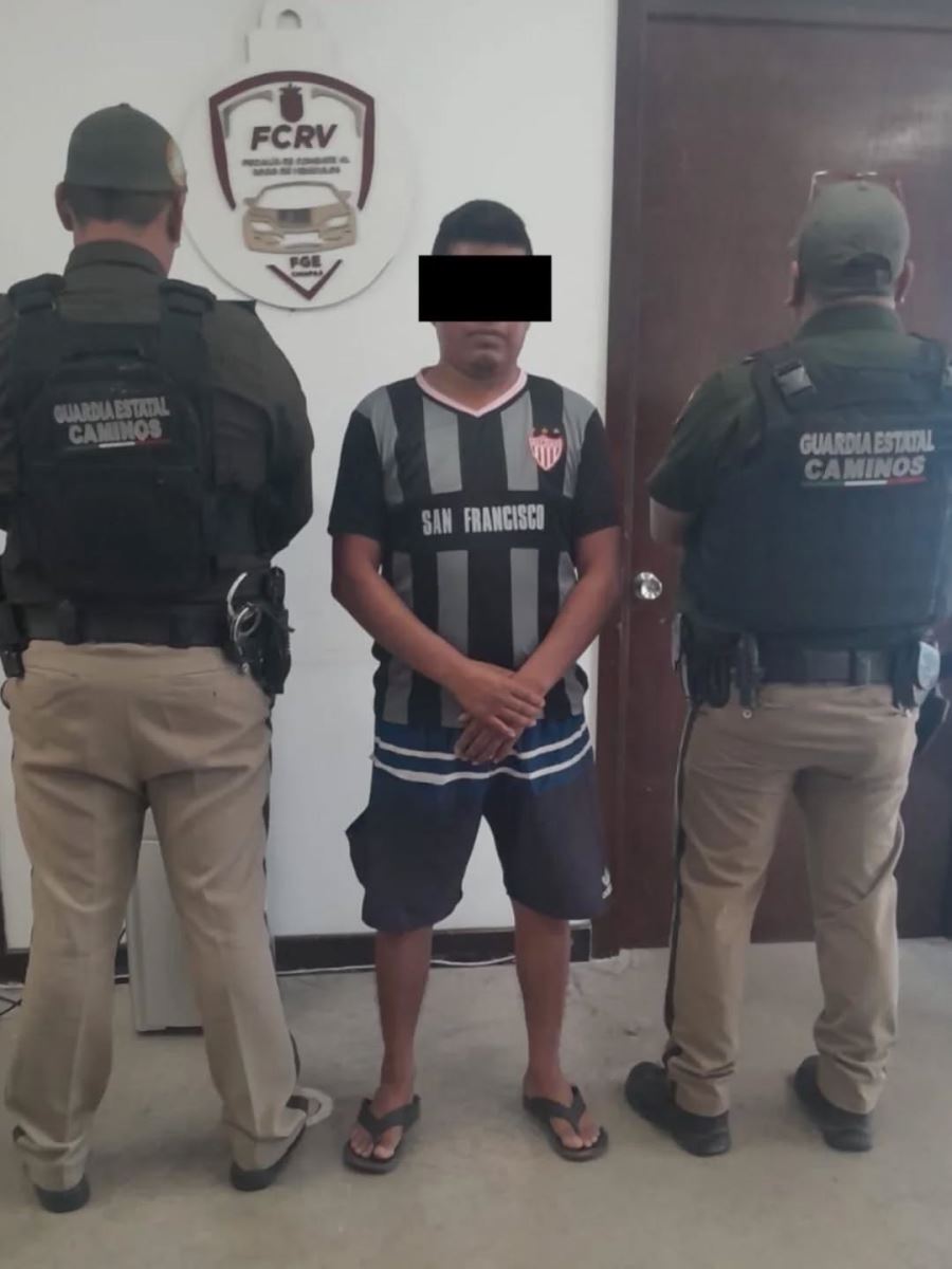 En operativo de seguridad detienen a masculino por conducir vehículo con irregularidades en su identificación.