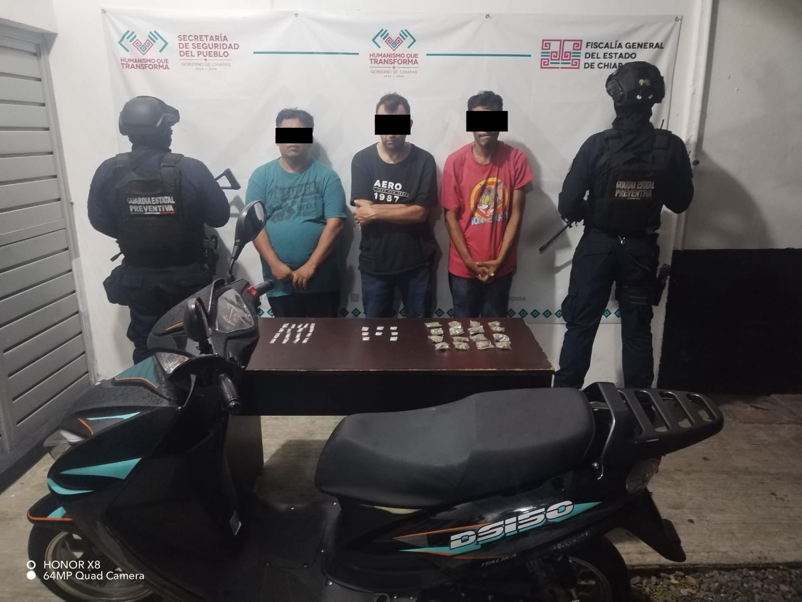 SSP y FGE detienen a seis personas con narcóticos en Cacahoatán y Frontera Comalapa.