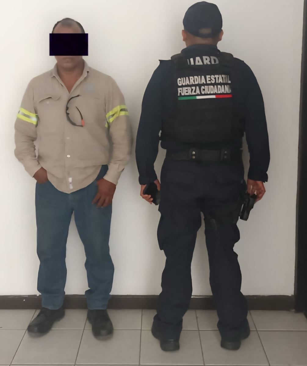 En operativo de seguridad detienen a dos personas por el posible delito de robo en Tuxtla Gutiérrez.
