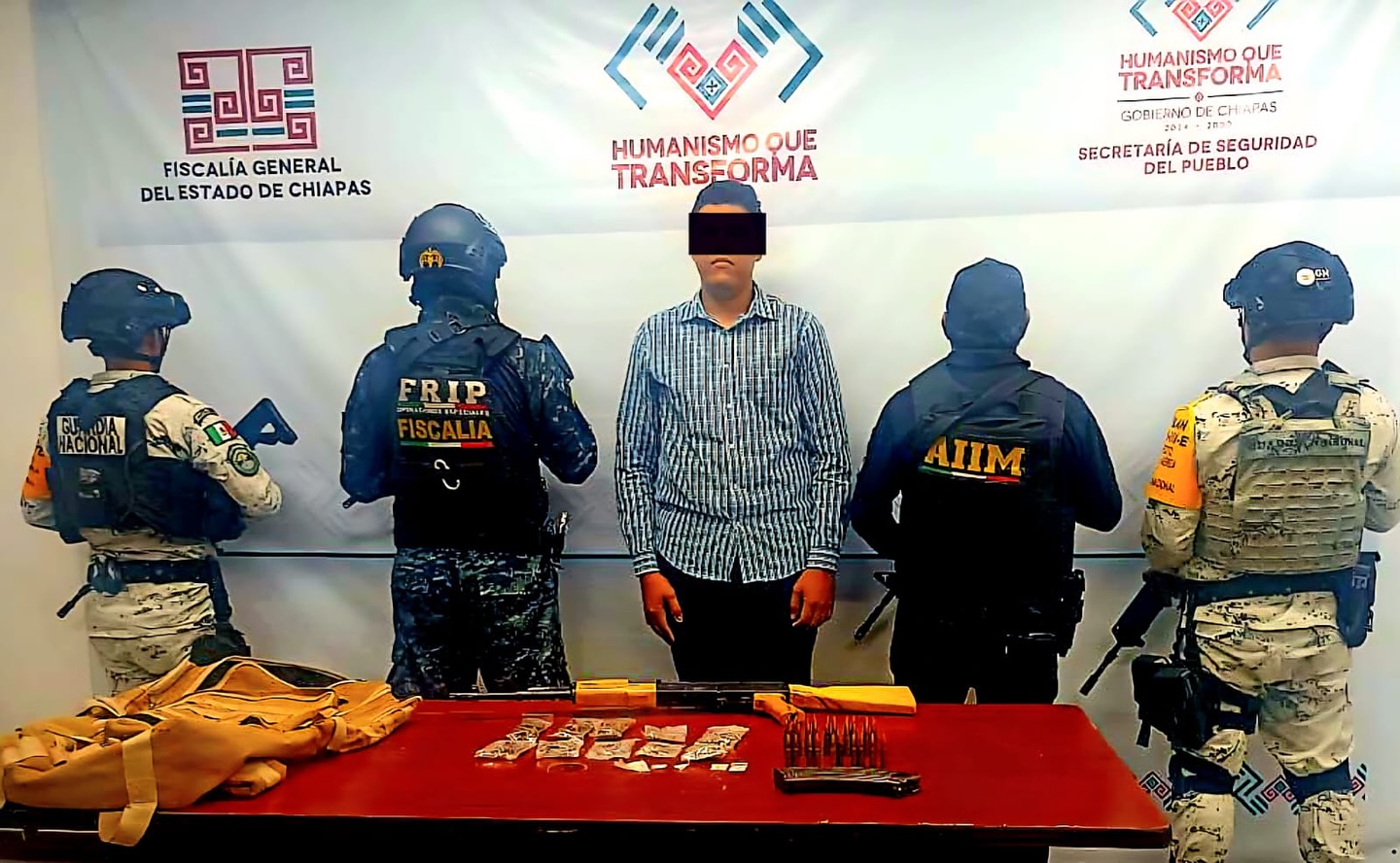 En operativo interinstitucional detienen a una persona con presuntos narcóticos y arma de fuego en Mapastepec