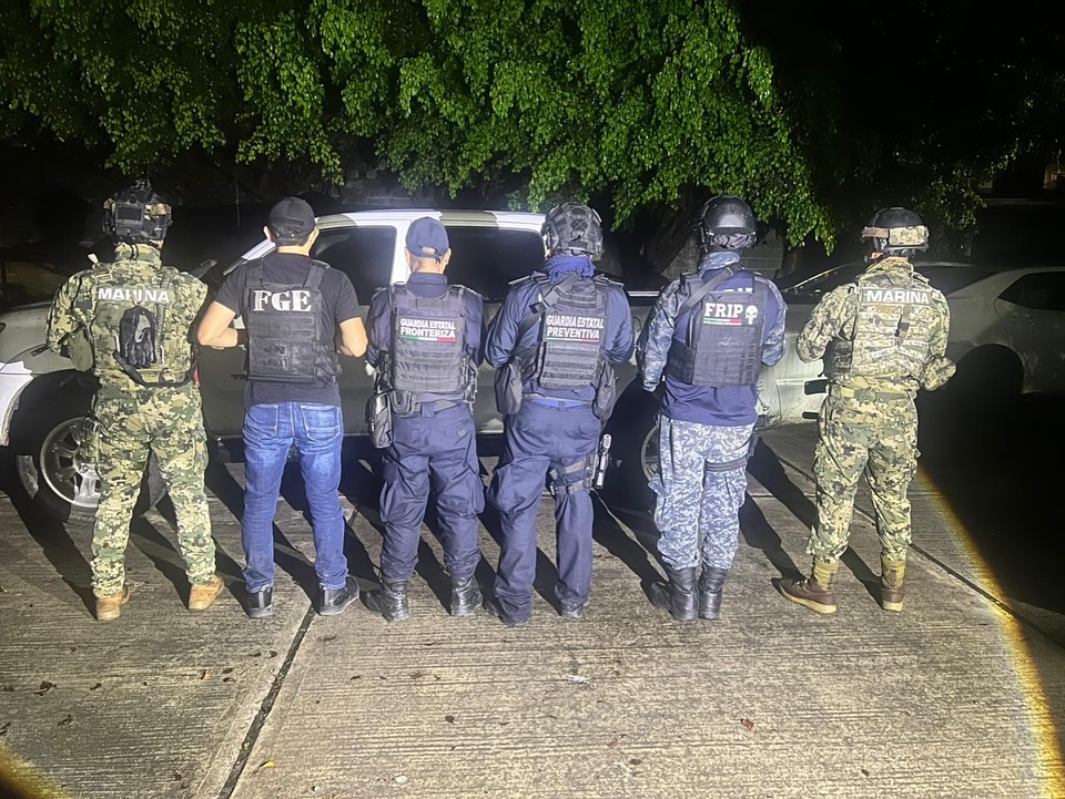 En operativo interinstitucional aseguran presuntos narcóticos y cartuchos útiles en Tuxtla Chico