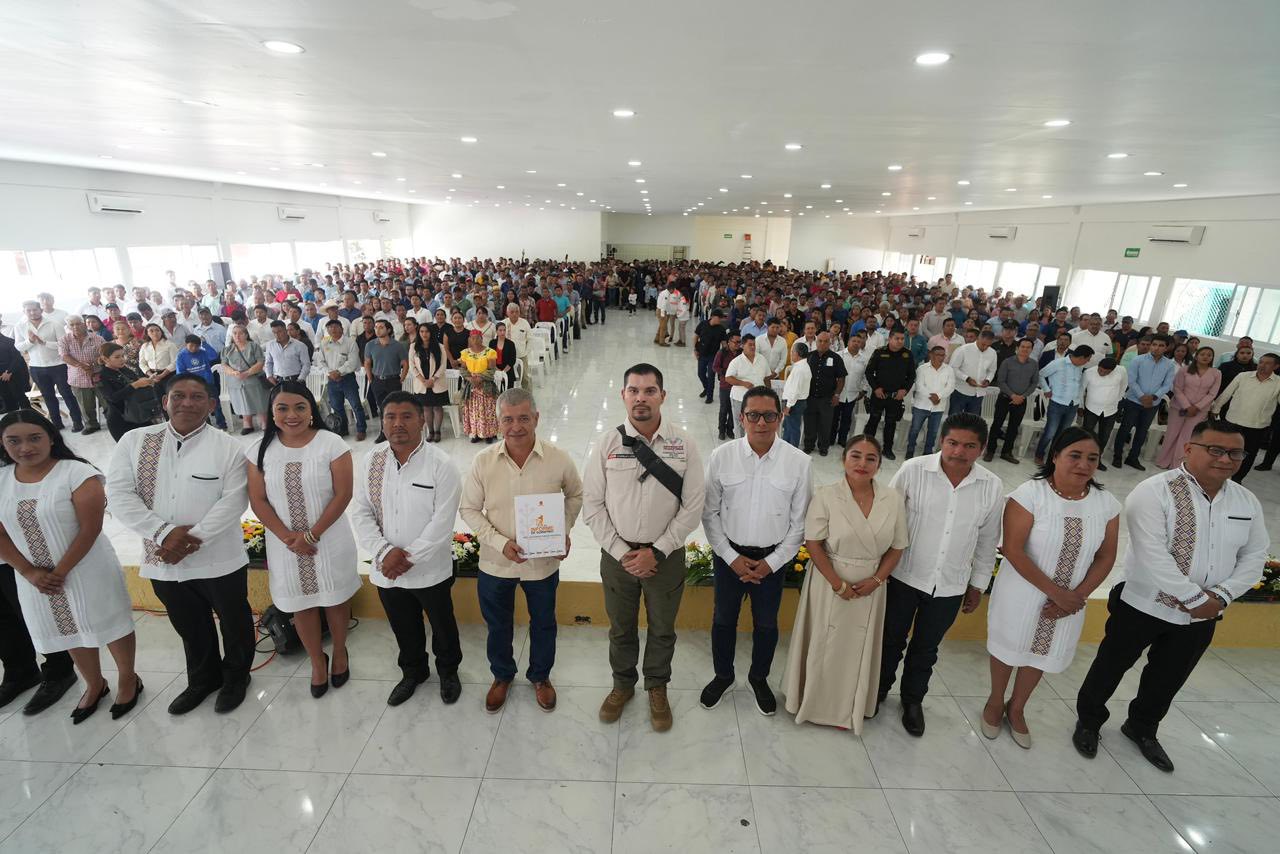 Secretario de Seguridad del Pueblo asiste al Primer Informe de Gobierno del Presidente Municipal de Motozintla.