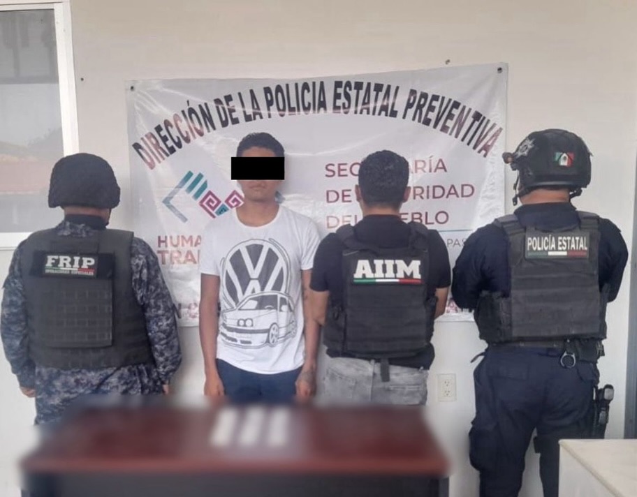 SSP y FGE detienen a dos masculinos con presuntos narcóticos en Chiapas.