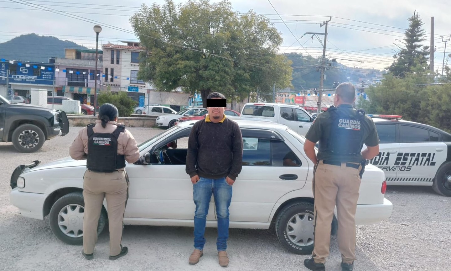 En operativo de seguridad detienen a presunto responsable de conducir vehículo con reporte de robo en Teopisca