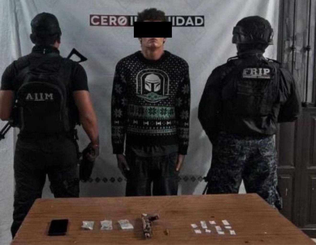 En Chiapa de Corzo, SSP y FGE detienen a masculino con arma de fuego y presuntos narcóticos