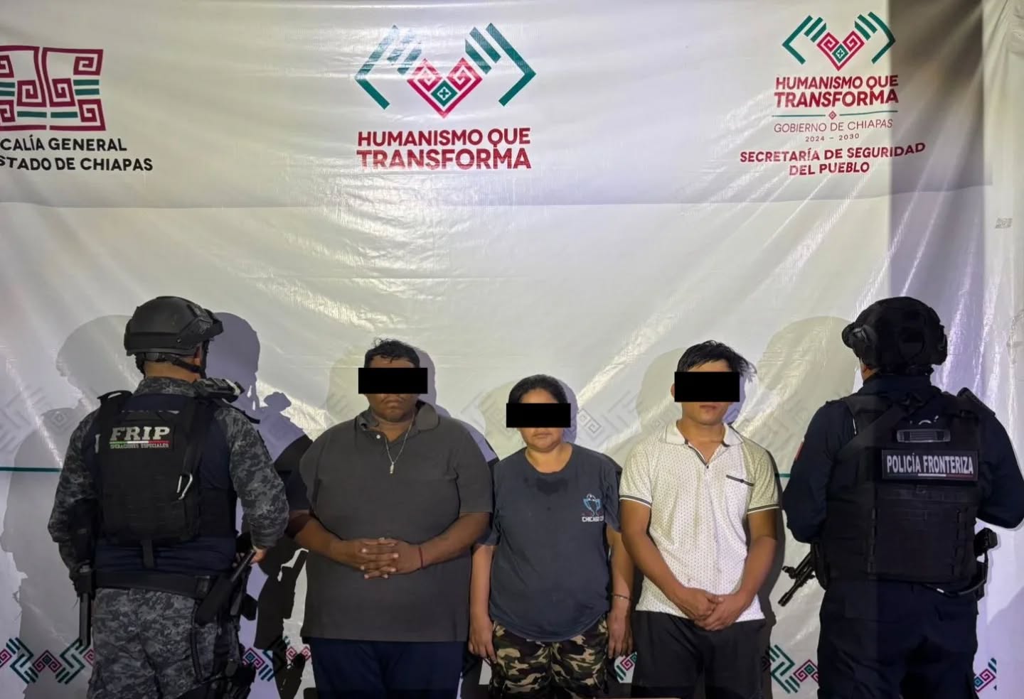 En operativo de seguridad detienen a tres personas con dosis de presunto cristal en Tapachula.