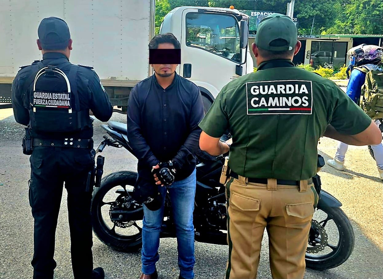 En operativo de seguridad detienen a masculino con motocicleta con reporte de robo en Chiapa de Corzo