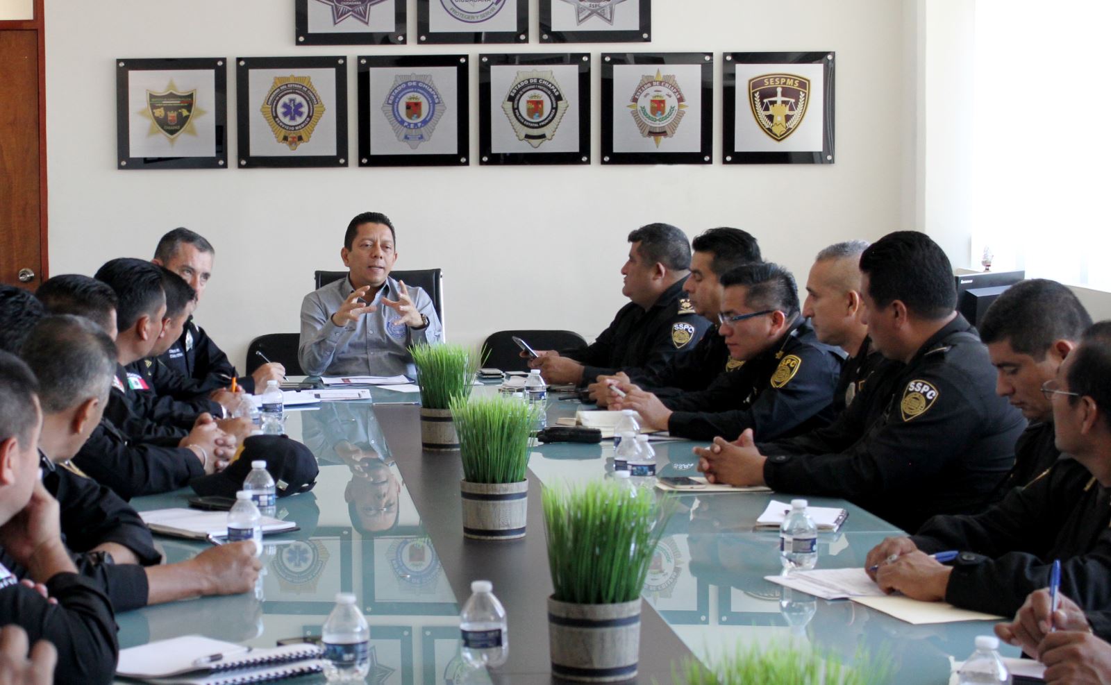 Encabeza Llaven Abarca reunión de trabajo previo al inicio del periodo vacacional @manuelvelasco